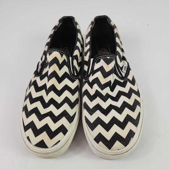 Vans Mens Skate Shoes Black White Chevron Canvas Low Top Slip On Casual M7 W8.5 - Picture 2 of 10